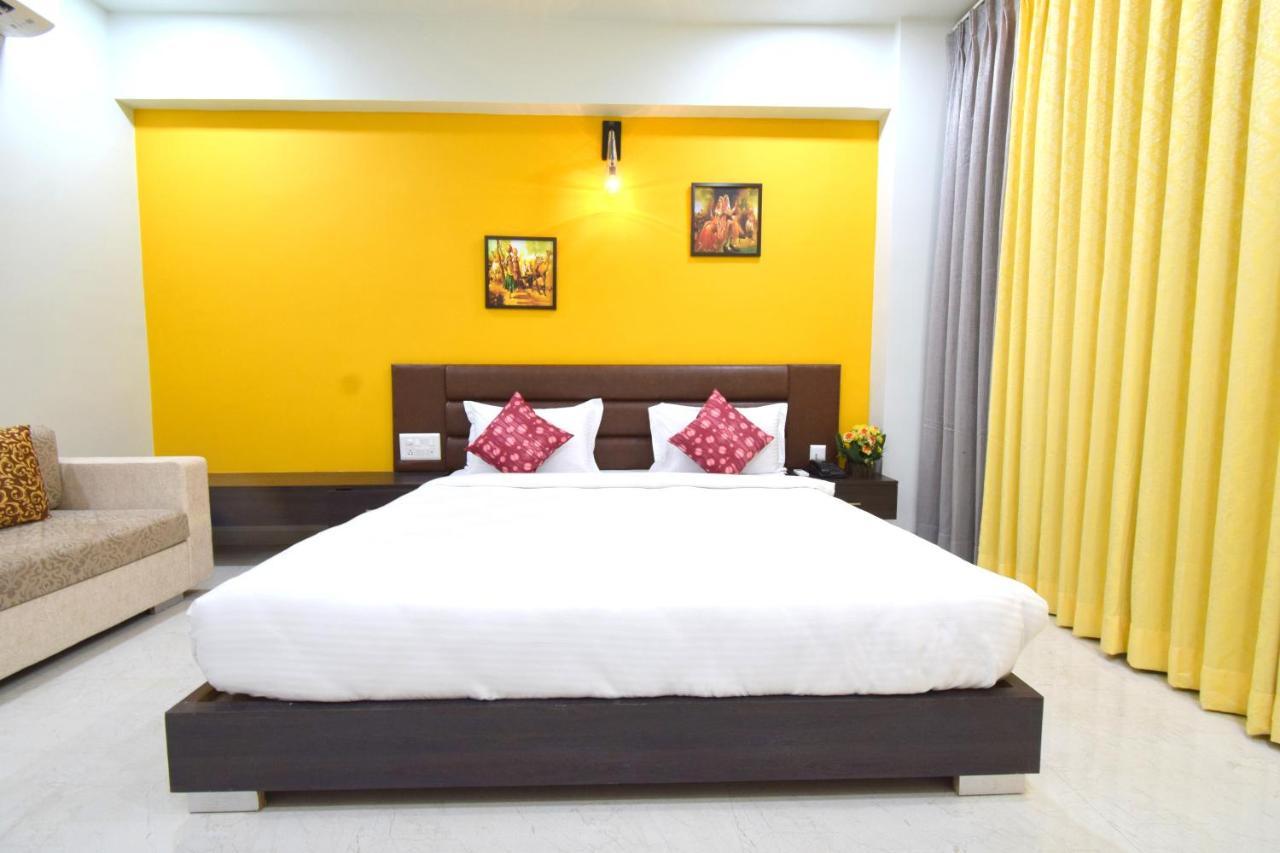 The Sky Imperial- Hotel Gopal Darshan Nathdwara Bagian luar foto