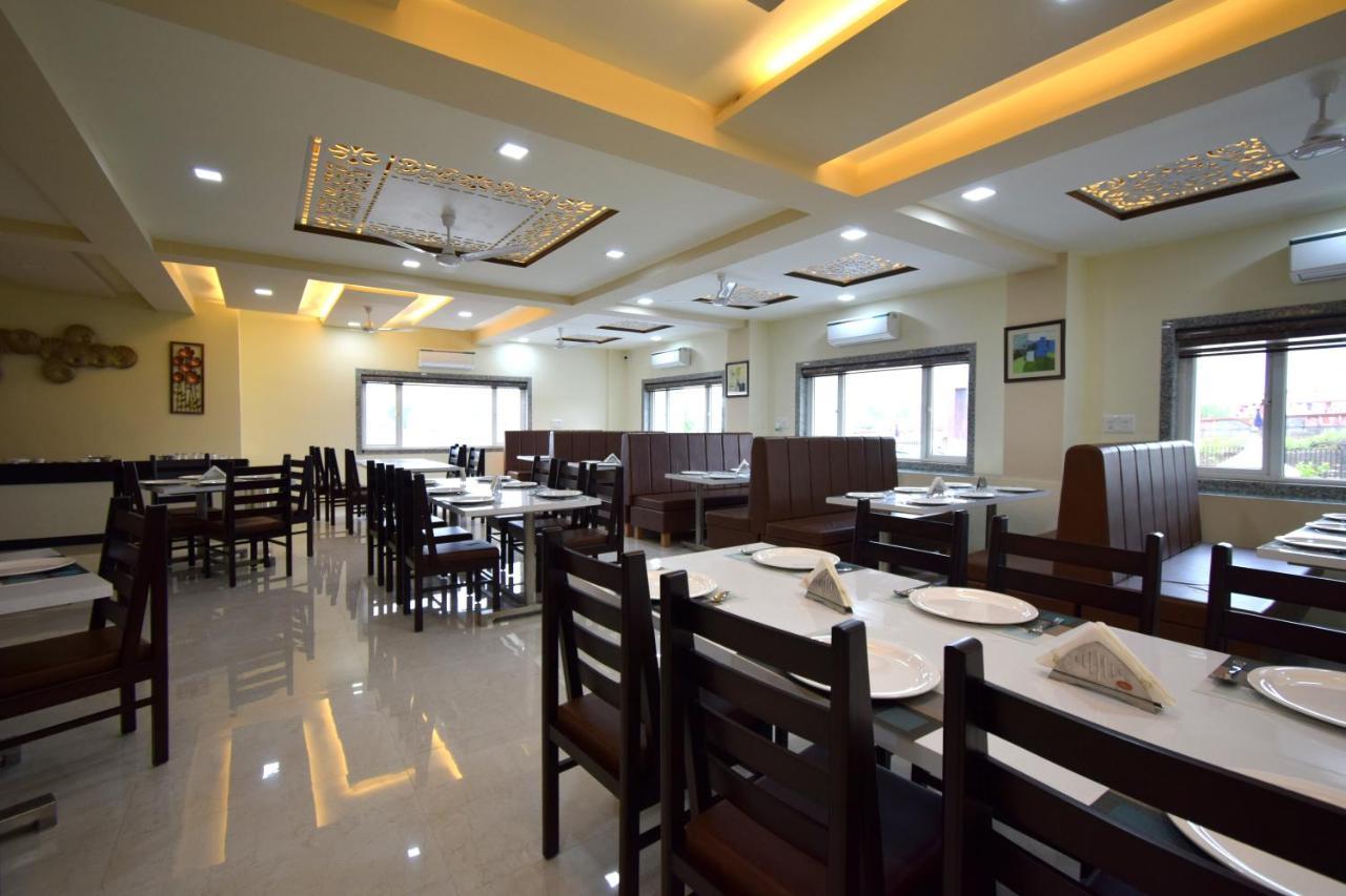 The Sky Imperial- Hotel Gopal Darshan Nathdwara Bagian luar foto