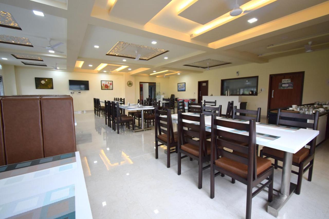 The Sky Imperial- Hotel Gopal Darshan Nathdwara Bagian luar foto