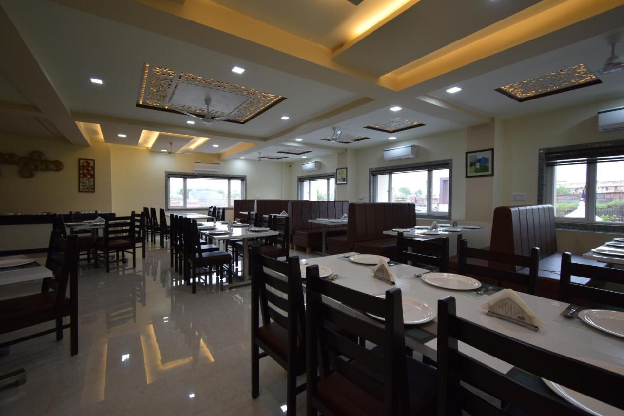 The Sky Imperial- Hotel Gopal Darshan Nathdwara Bagian luar foto