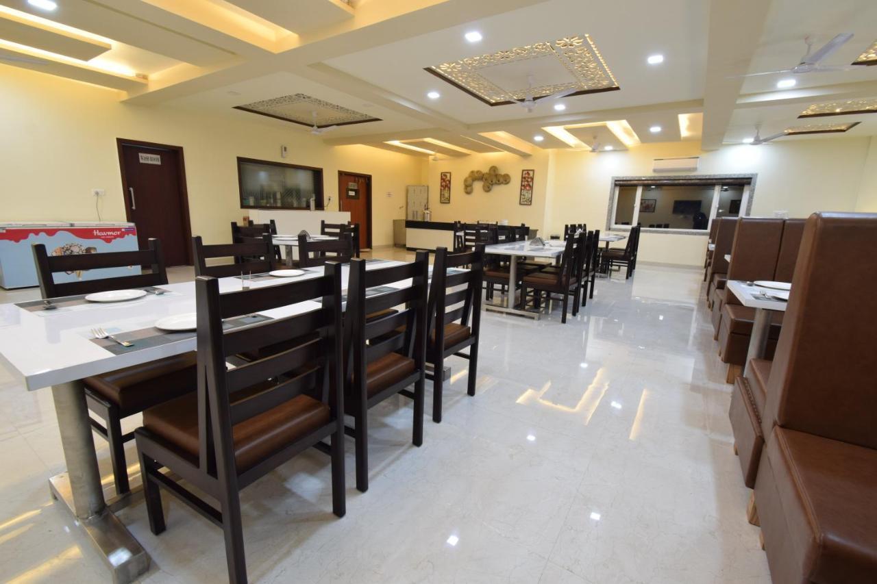 The Sky Imperial- Hotel Gopal Darshan Nathdwara Bagian luar foto