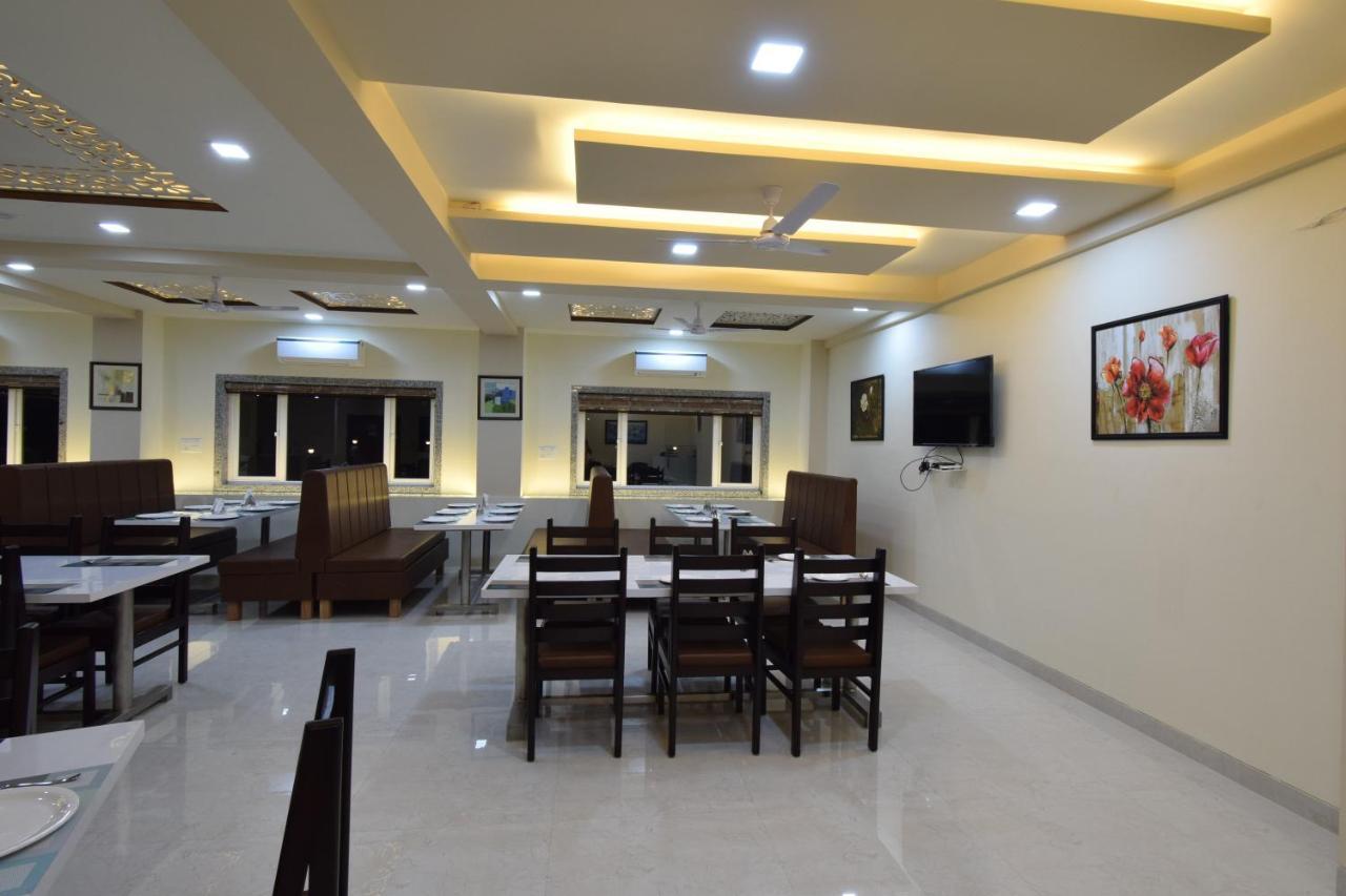 The Sky Imperial- Hotel Gopal Darshan Nathdwara Bagian luar foto