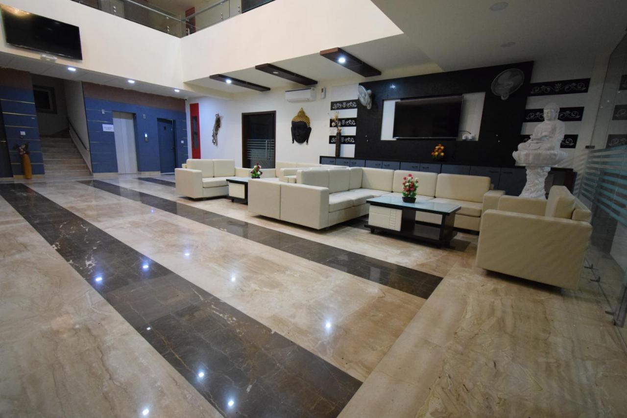 The Sky Imperial- Hotel Gopal Darshan Nathdwara Bagian luar foto
